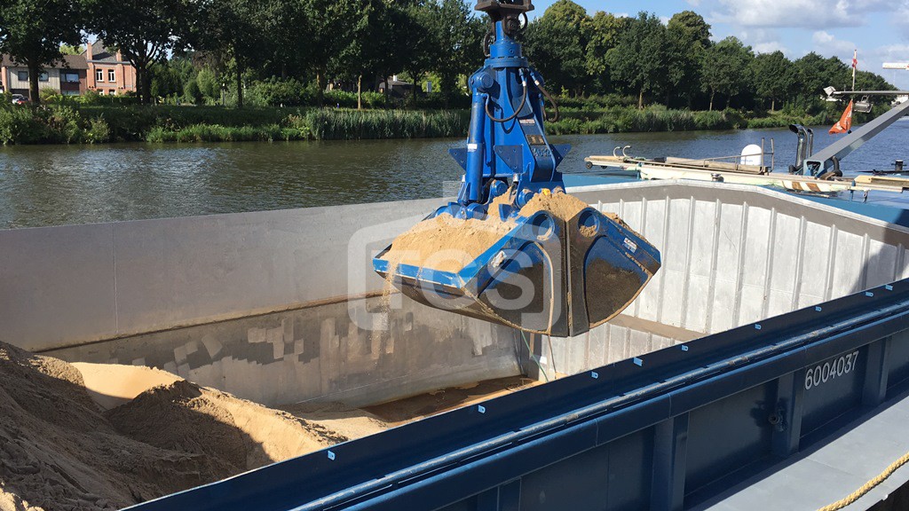 Hydraulic Clamshell Grabs | The Grab Specialist B.V.